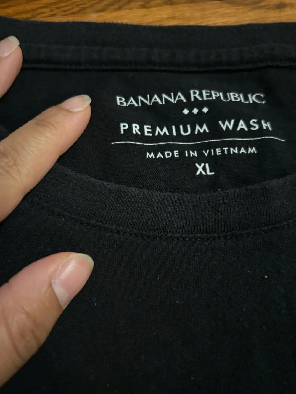 Banana Republic Men’s Black Short-Sleeve Crew Tee